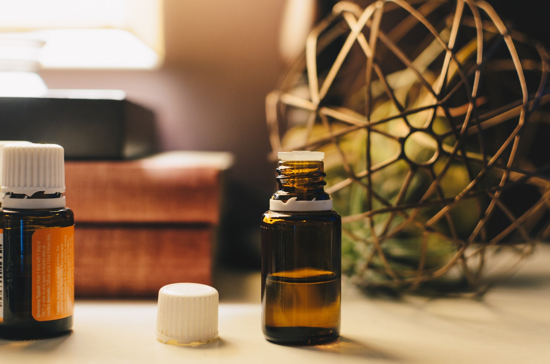 The Connection Between Essential Oils and Emotional Well-being