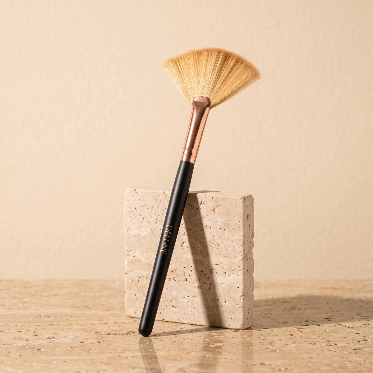 Clay Mask Fan Brush